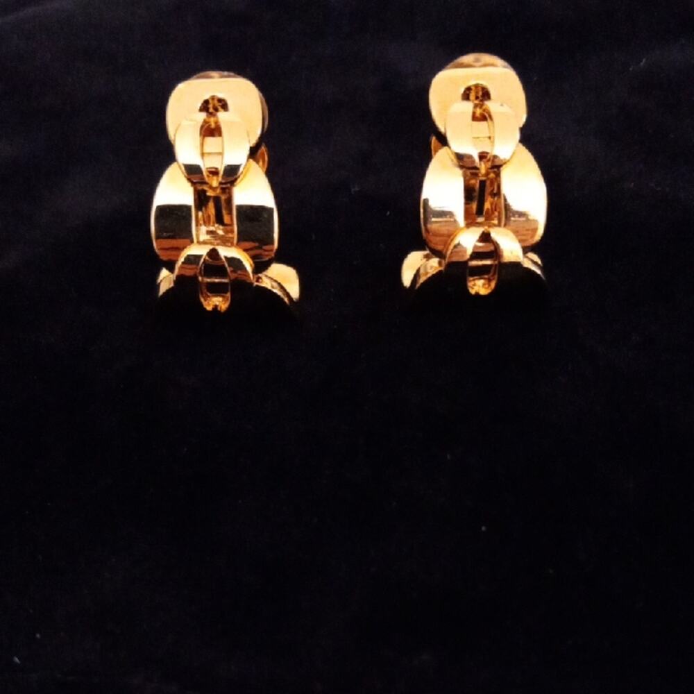 Elegant ST JOHN Vintage Gold-Tone Earrings